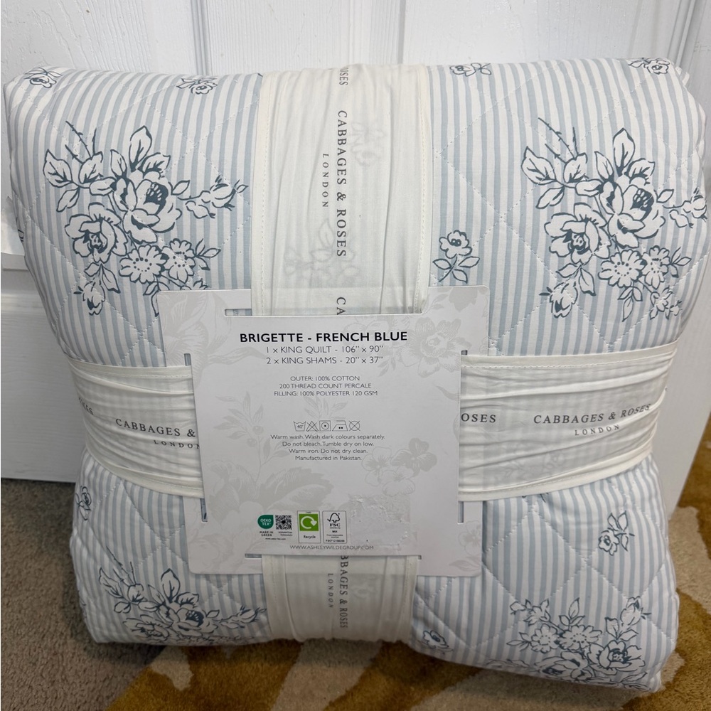Cabbages & Roses King Brigette French Blue Quilt